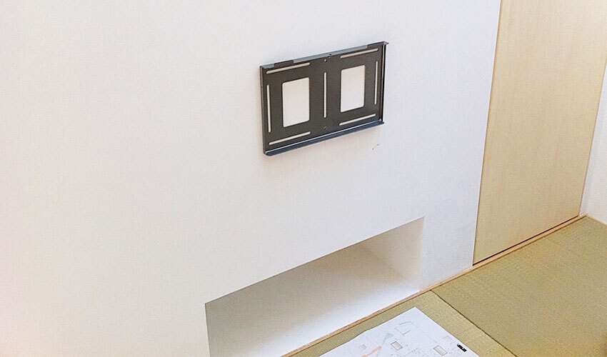 デッキ類をおさめるニッチ