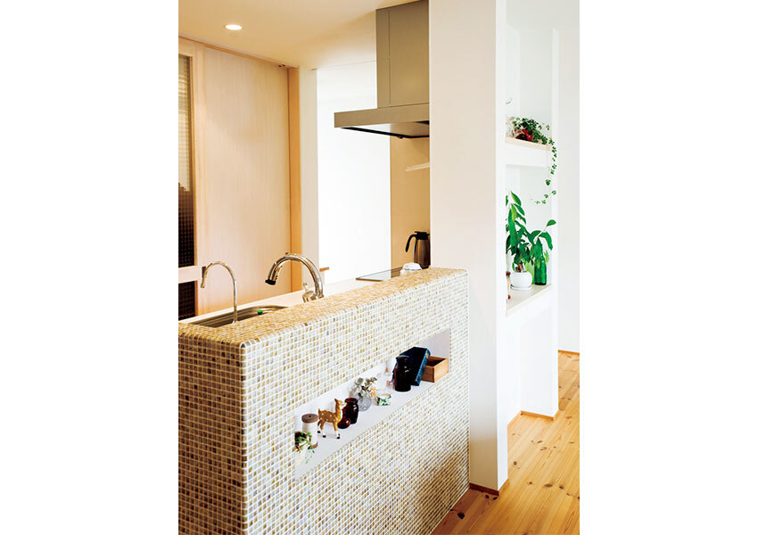 お気に入りのモザイクタイルを貼ったキッチン