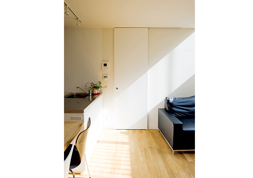 さまざまなテクスチャーの白を集めたLDK