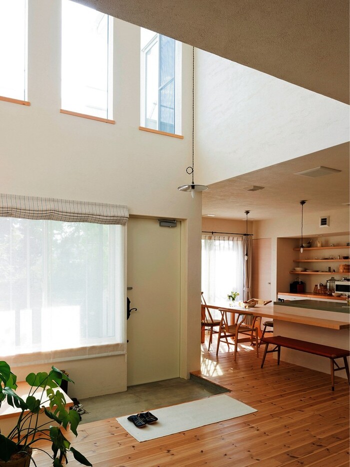 ダイナミックな吹き抜け出開放感のあるLDK