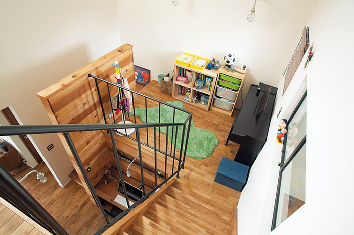 階段途中に設けられたロフト