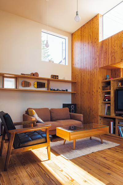 木のぬくもりあふれるリビング