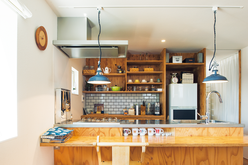 タイルが使用されたキッチン